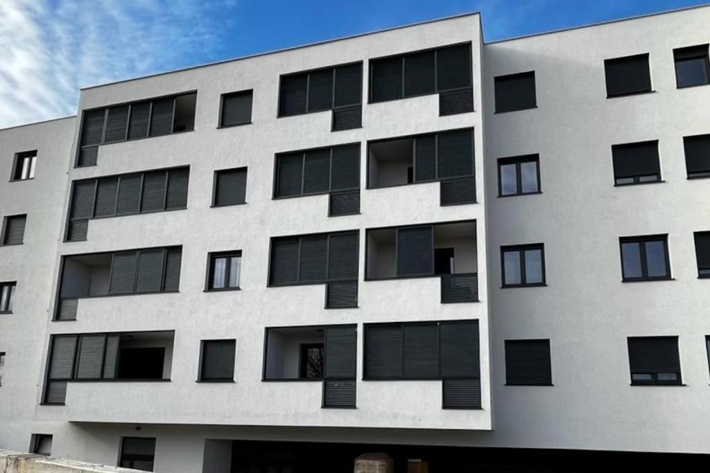 Art Apartment Monvidal Pula Exterior photo
